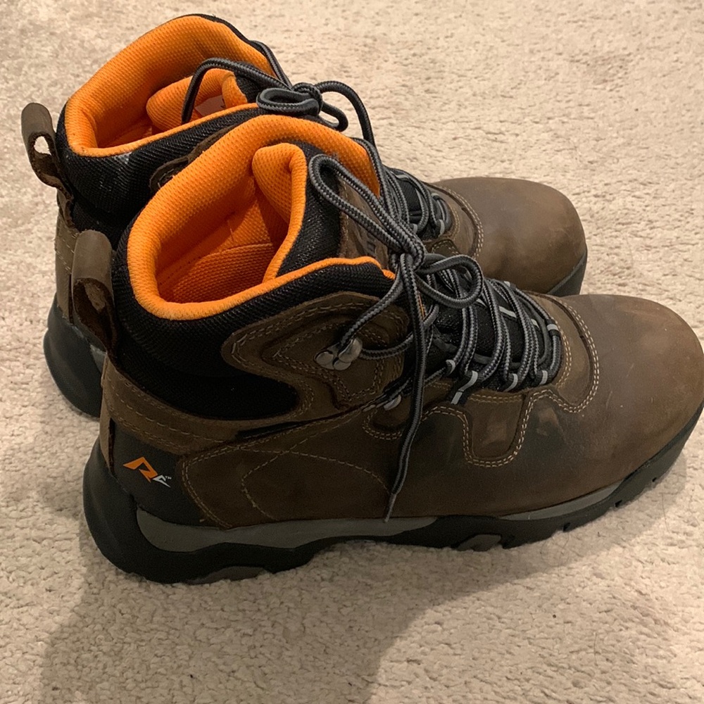 Avenger Work Boots